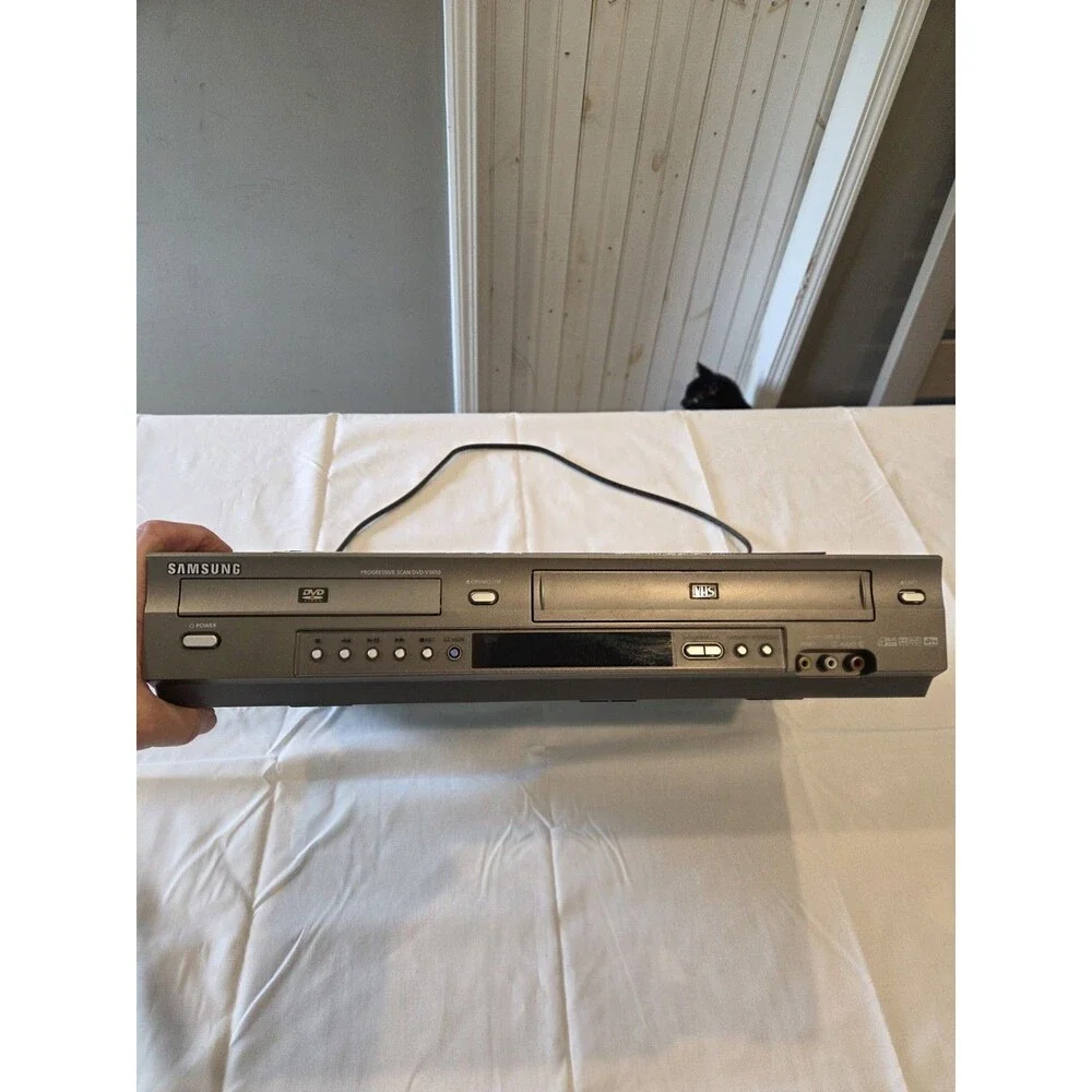 Samsung V3650 Progressive  Combo  DVD-VCR Player  VHS  working DVD not Working